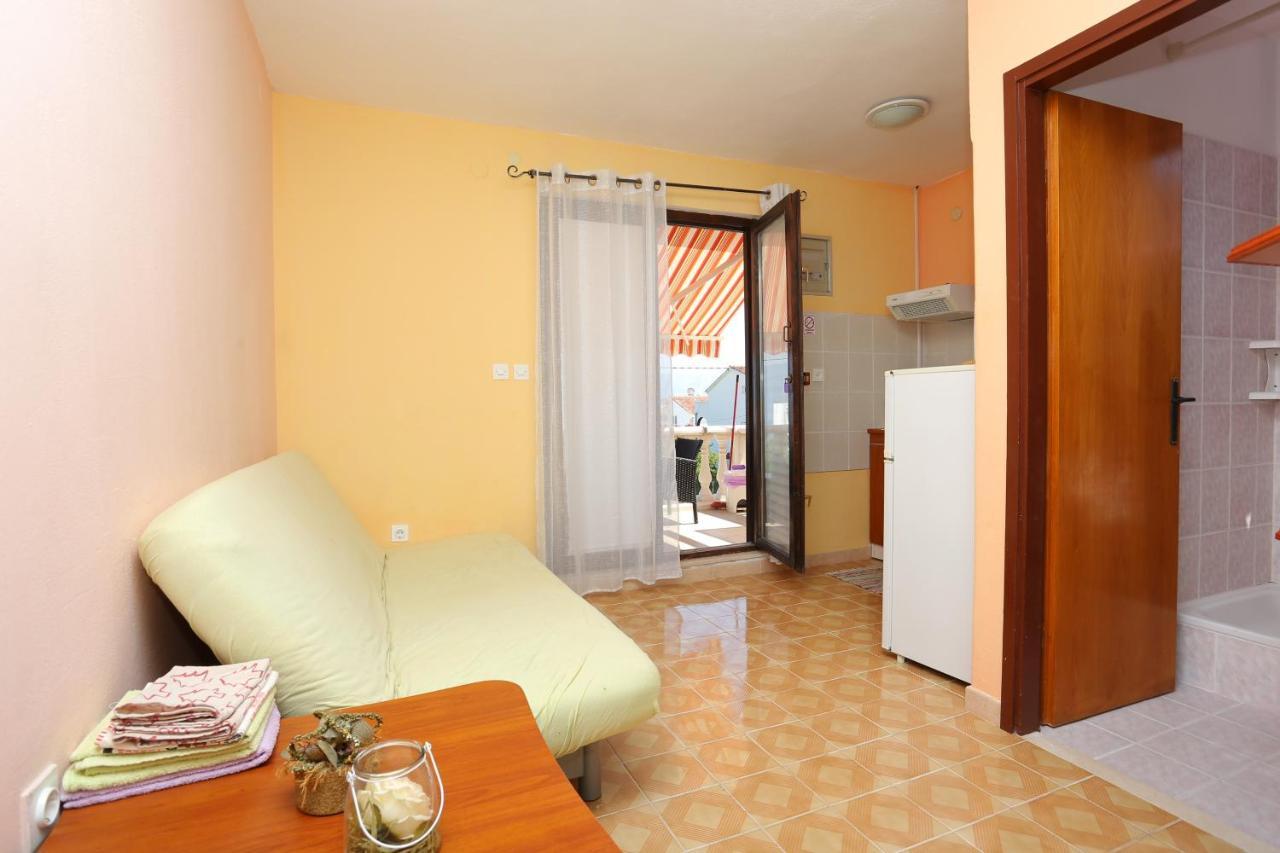 Apartments By The Sea Slatine, Ciovo - 16131 Экстерьер фото